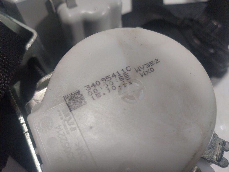Recambio de cinturon seguridad delantero derecho para mercedes-benz gle (w166) 400 4-matic (166.056) referencia OEM IAM  3409541