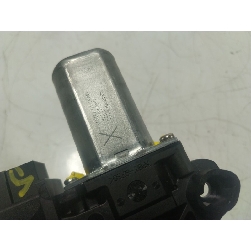 Recambio de motor elevalunas trasero derecho para mercedes-benz gle (w166) 400 4-matic (166.056) referencia OEM IAM  A2469063100