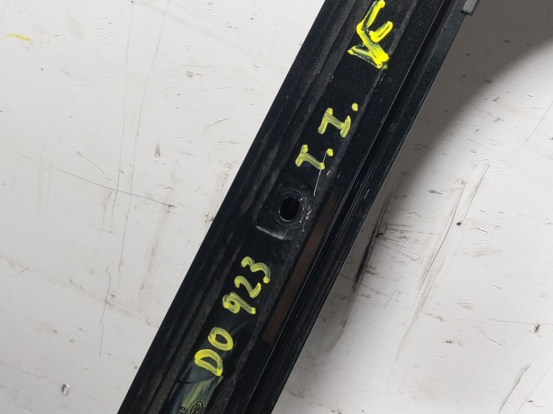 Recambio de puerta trasera izquierda para ford kuga i 2.0 tdci referencia OEM IAM   