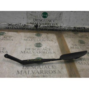 BRAZO LIMPIA DELANTERO IZQUIERDO 9831026040 