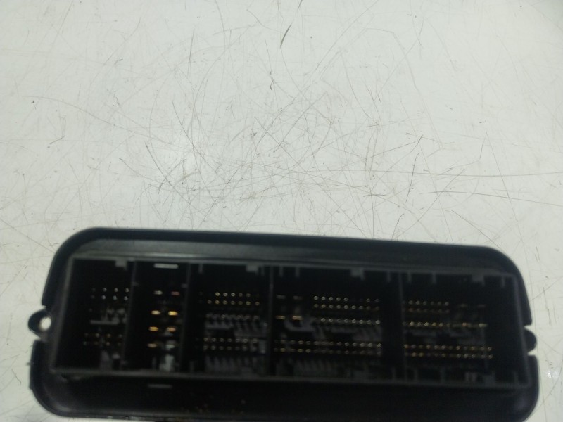 Recambio de centralita motor uce para bmw 5 (f10) 520 d referencia OEM IAM  851324201 