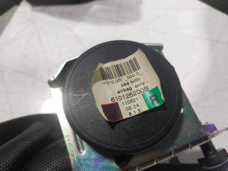 Recambio de cinturon seguridad delantero derecho para bmw 5 (f10) 520 d referencia OEM IAM  610126200B 