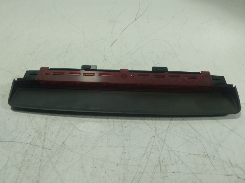 Recambio de piloto trasero central para bmw 5 (f10) 520 d referencia OEM IAM  7230799 