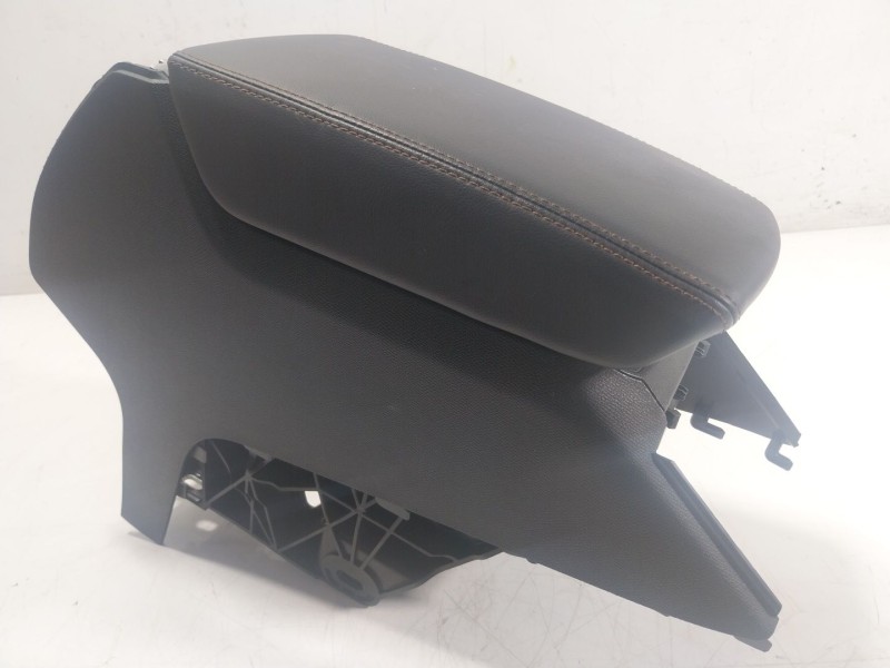 Recambio de apoyabrazos central para cupra formentor (km7, kmp) 1.5 tsi referencia OEM IAM  5FF864207B 