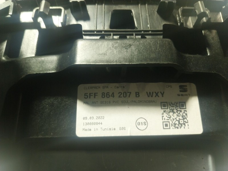 Recambio de apoyabrazos central para cupra formentor (km7, kmp) 1.5 tsi referencia OEM IAM  5FF864207B 