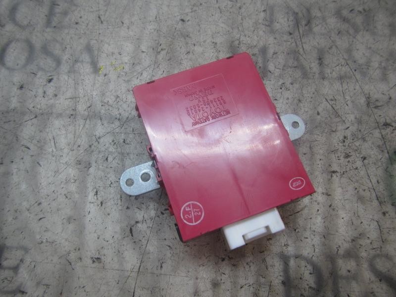 Recambio de modulo electronico para lexus sc430 ( uzz40 ) básico referencia OEM IAM 8910024060 8911124010 