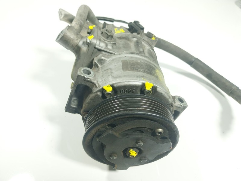 Recambio de compresor aire acondicionado para mazda premacy (cp) 2.0 td referencia OEM IAM  811057002 