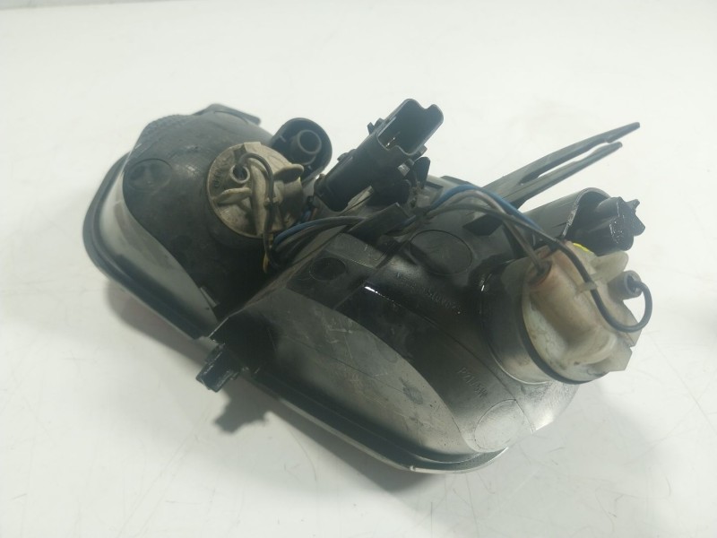 Recambio de piloto trasero antiniebla izquierdo para citroën c4 picasso ii 1.6 bluehdi 100 referencia OEM IAM 9676122780  