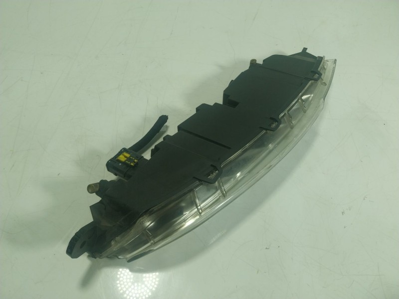 Recambio de piloto delantero izquierdo para citroën c4 picasso ii 1.6 bluehdi 100 referencia OEM IAM 9822653980 9676036380 