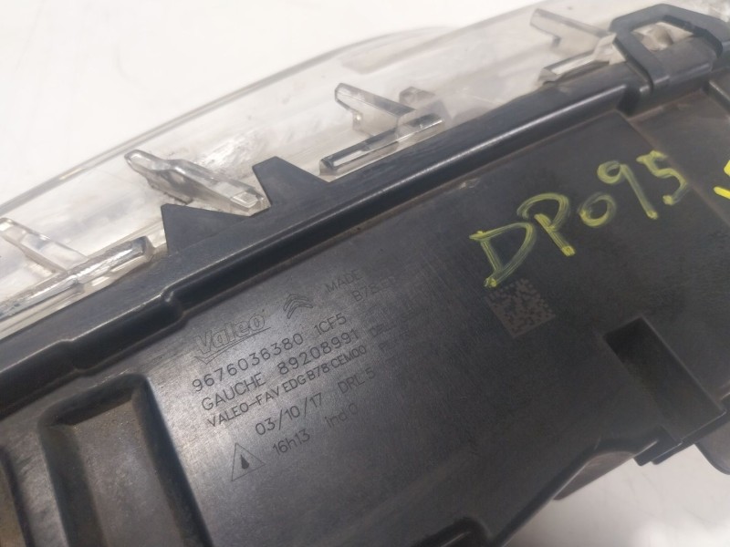 Recambio de piloto delantero izquierdo para citroën c4 picasso ii 1.6 bluehdi 100 referencia OEM IAM 9822653980 9676036380 