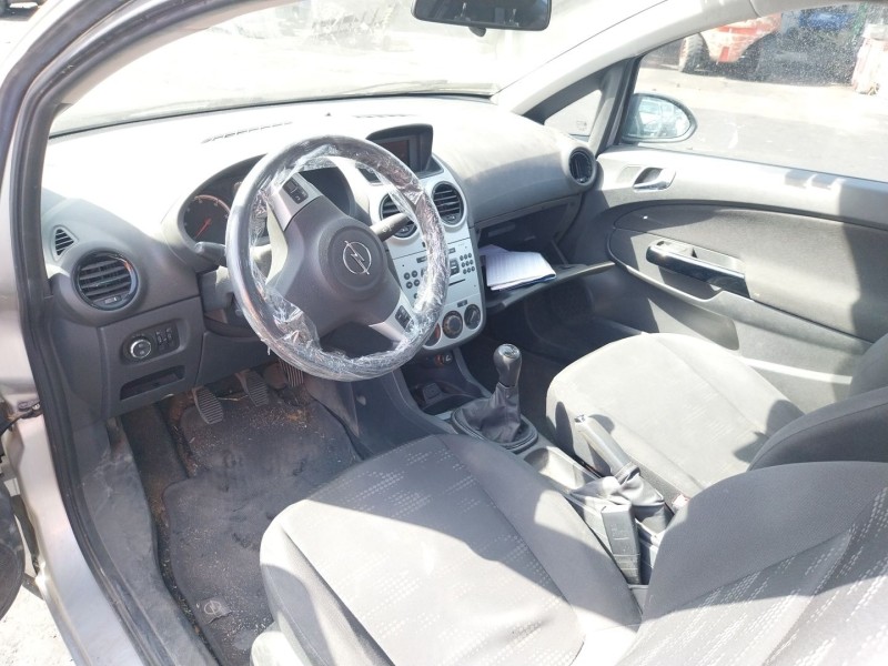 opel corsa d (s07) del año 2014