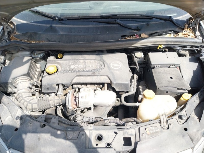 opel corsa d (s07) del año 2014