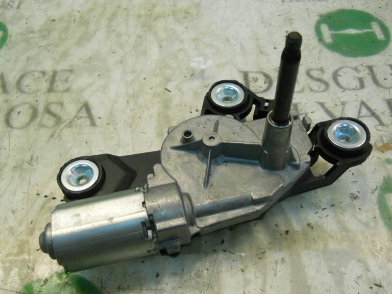 Recambio de motor limpia trasero para ford focus berlina (cap) ghia referencia OEM IAM 1689913  0390201582