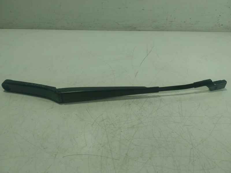 Recambio de brazo limpia delantero izquierdo para cupra formentor (km7, kmp) 1.5 tsi referencia OEM IAM   