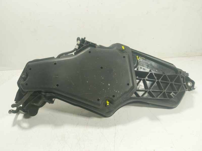 Recambio de deposito aditivo para volkswagen t-roc (a11, d11) 2.0 tdi referencia OEM IAM 5Q0131877AA 5Q0131877AA 