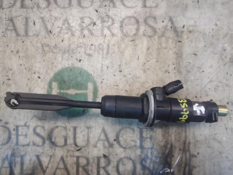 Recambio de bomba embrague para dacia logan ambiance referencia OEM IAM 6001548446  