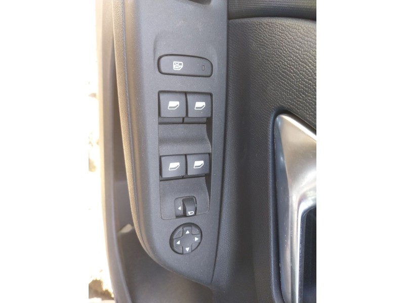 opel corsa f (p2jo) del año 2020