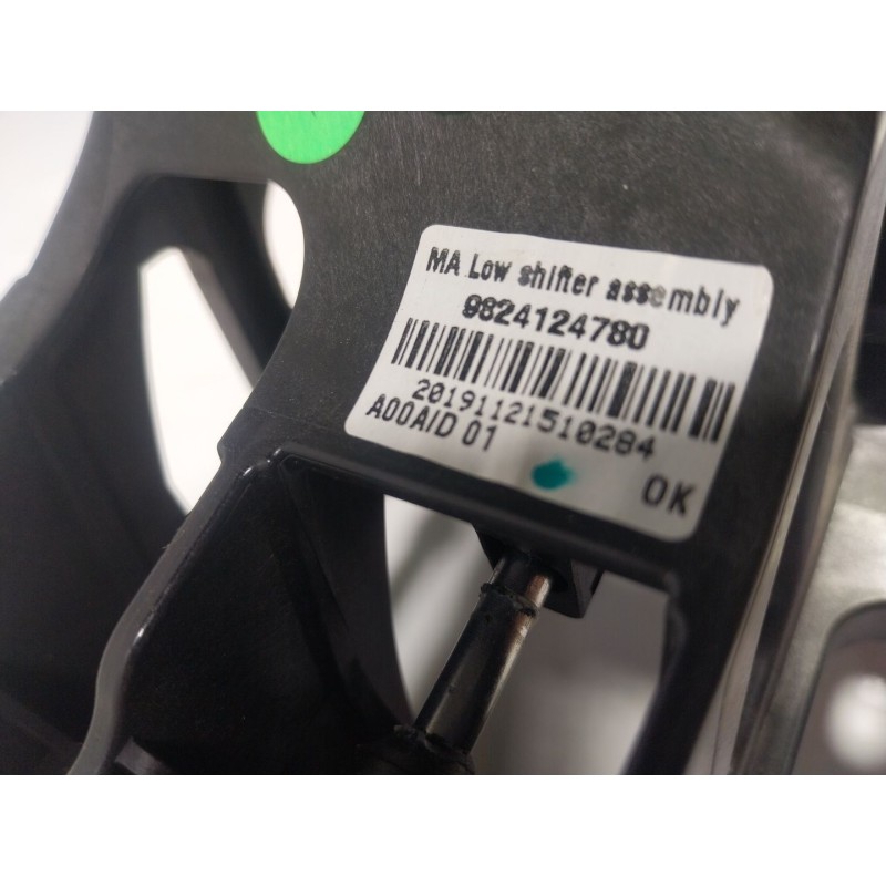 Recambio de palanca cambio para opel corsa f (p2jo) 1.2 (68) referencia OEM IAM  9824124780 