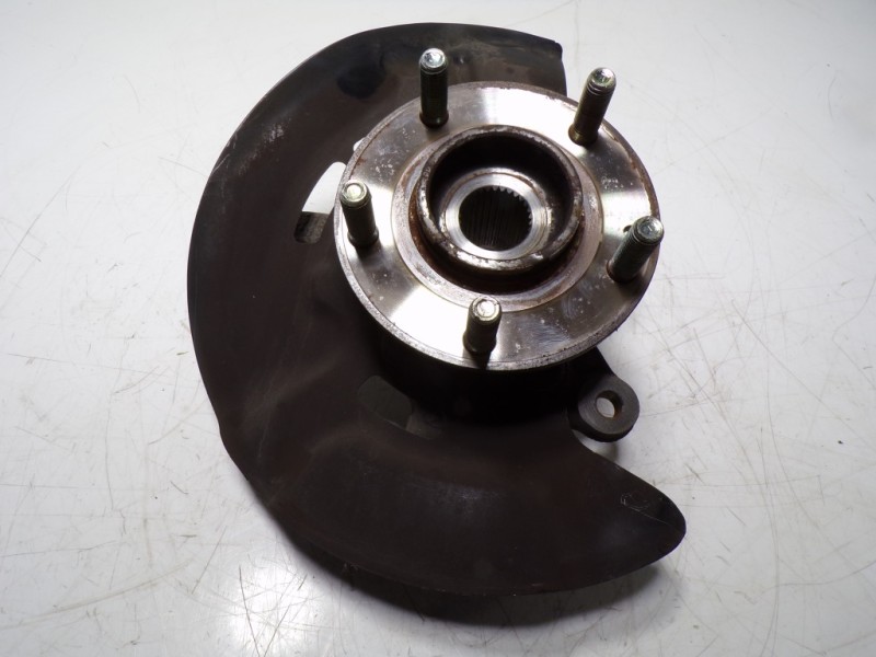 Recambio de mangueta delantera derecha para hyundai tucson tecno safe 2wd bluedrive referencia OEM IAM 51716D7000  51750C1000