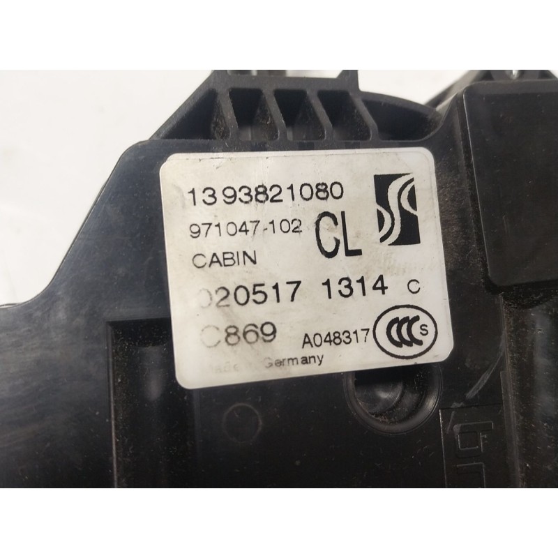 Recambio de cerradura puerta delantera izquierda para peugeot boxer furgoneta 2.0 bluehdi 130 referencia OEM IAM  1393821080 