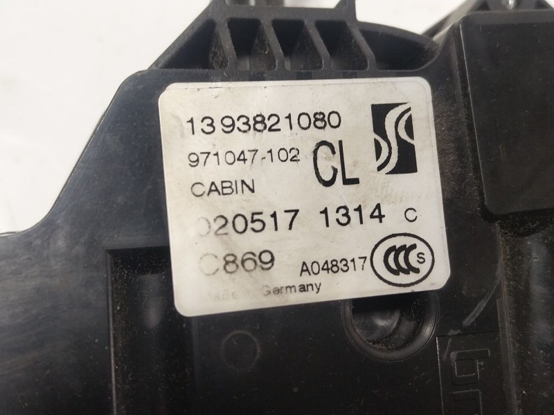 Recambio de cerradura puerta delantera izquierda para peugeot boxer furgoneta 2.0 bluehdi 130 referencia OEM IAM  1393821080 