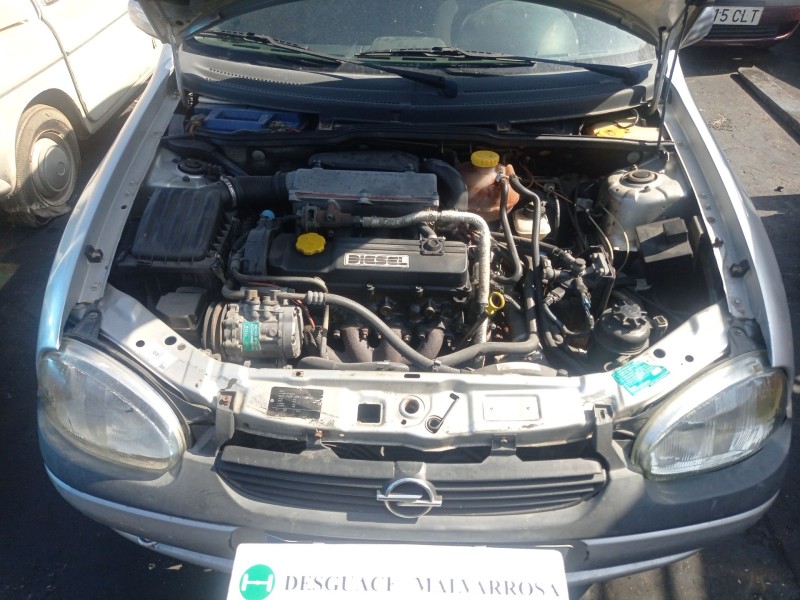 opel corsa b (s93) del año 2000