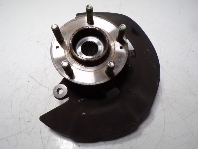 Recambio de mangueta delantera izquierda para hyundai tucson tecno safe 2wd bluedrive referencia OEM IAM 51715D7000  51750C1000