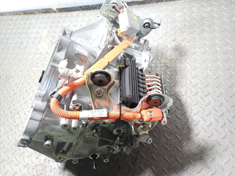 Recambio de caja cambios para lexus lbx hybrid 1.5 vvti hybrid (mayh10l) referencia OEM IAM 3090052070 1VM 