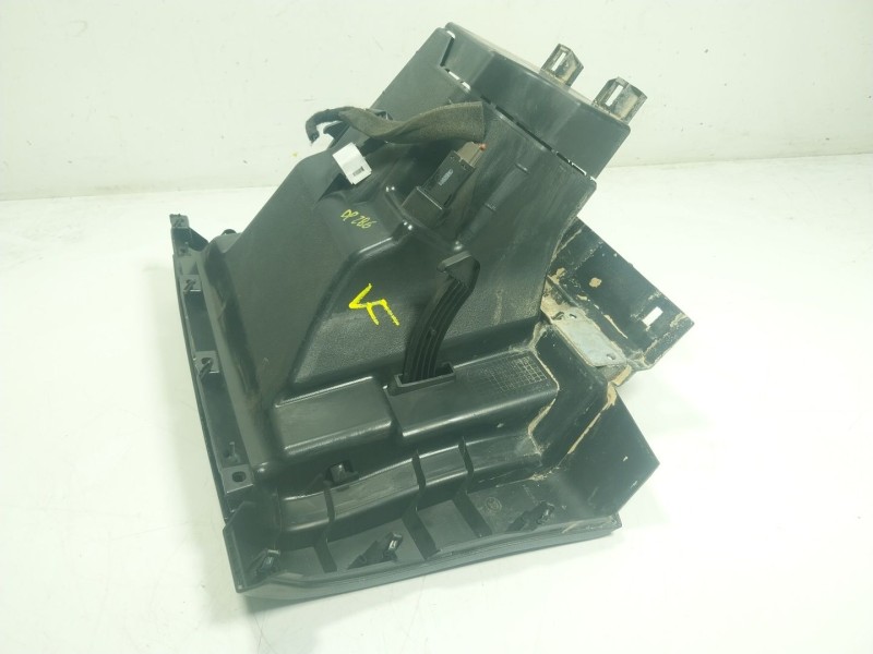 Recambio de guantera para nissan leaf (ze1) electric referencia OEM IAM 685005SH1B 685203NL0A 