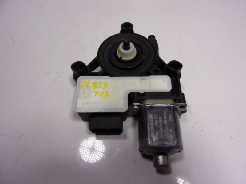 Recambio de motor elevalunas trasero izquierdo para volkswagen taigo 1.0 tsi referencia OEM IAM 5Q0959407D 5Q0959407D 