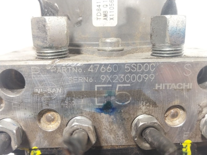 Recambio de abs para nissan leaf (ze1) electric referencia OEM IAM 476605SD0D 476605SD0C 