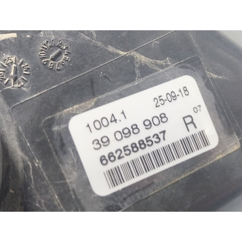 Recambio de faro antiniebla derecho para opel astra k (b16) 1.0 turbo (68) referencia OEM IAM 39098908 662588537 