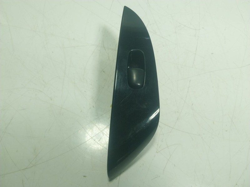 Recambio de mando elevalunas trasero izquierdo para nissan leaf (ze1) electric referencia OEM IAM 254111KL5A 829613NL0A 