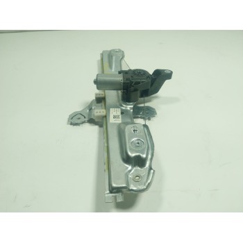 ELEVALUNAS TRASERO DERECHO 827004EA0A 827004EA0A 