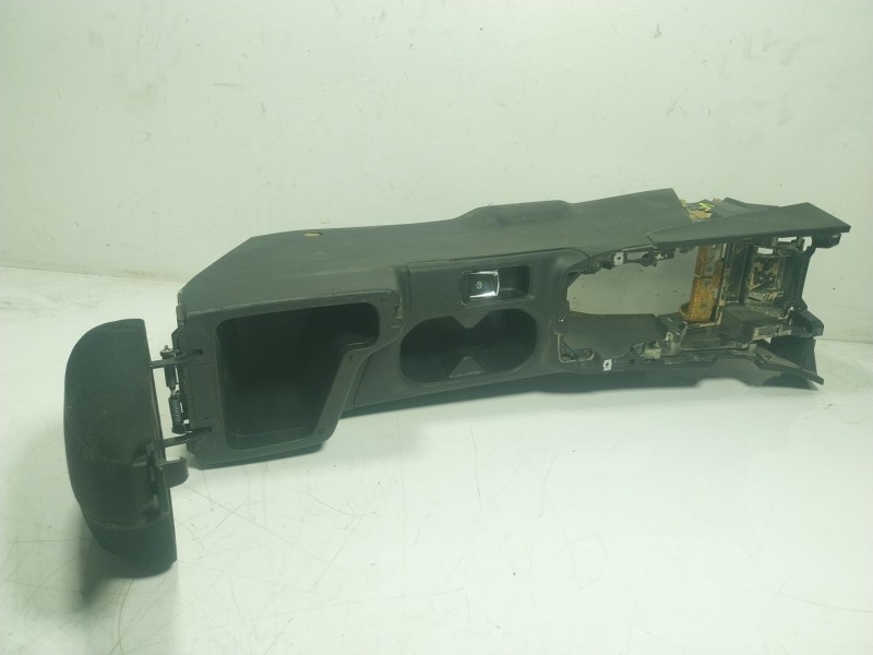 Recambio de apoyabrazos central para nissan leaf (ze1) electric referencia OEM IAM 969105SH0A 969935SH1 