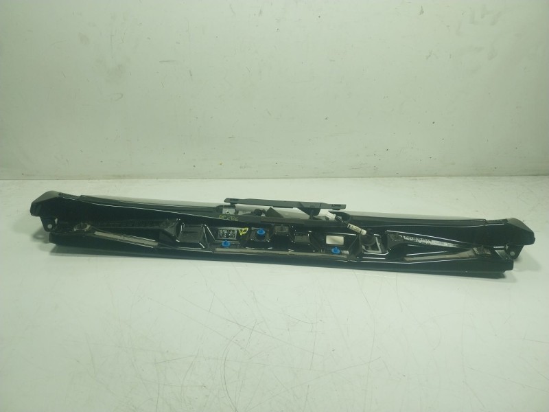 Recambio de aleron trasero para nissan leaf (ze1) electric referencia OEM IAM 960325SK0A 960325SX0A 