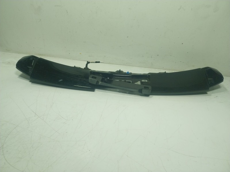 Recambio de aleron trasero para nissan leaf (ze1) electric referencia OEM IAM 960325SK0A 960325SX0A 