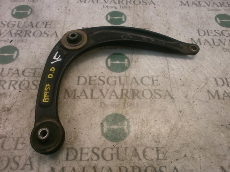 Recambio de brazo suspension inferior delantero derecho para peugeot 308 sport referencia OEM IAM   