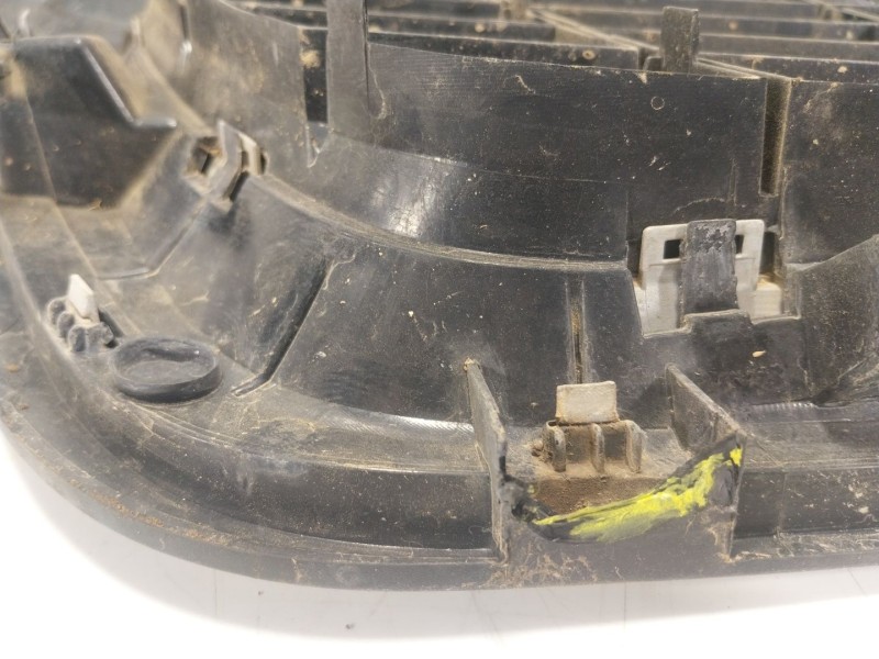 Recambio de rejilla para peugeot boxer caja/chasis 2.2 bluehdi 140 referencia OEM IAM   