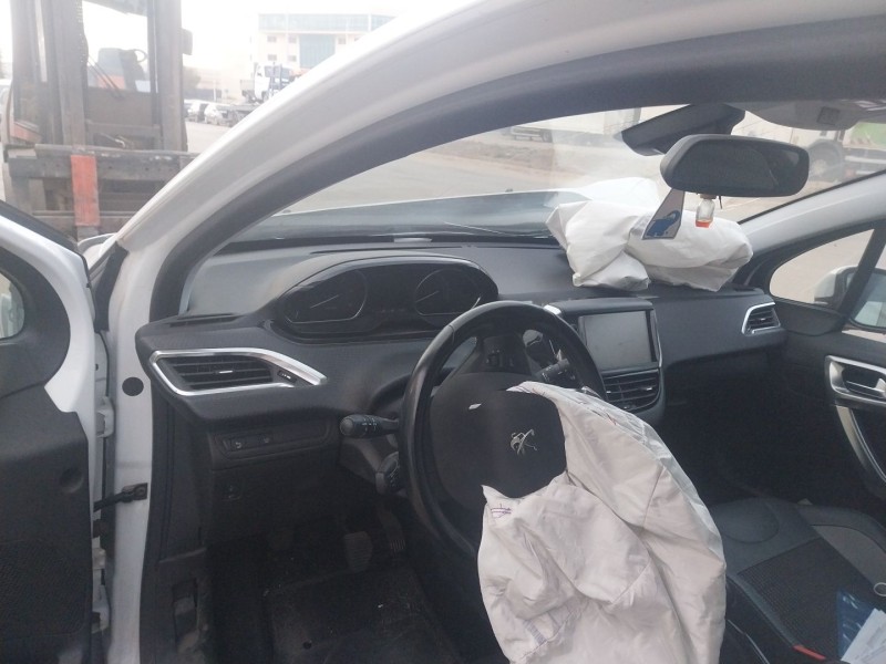 peugeot 2008 i (cu_) del año 2019