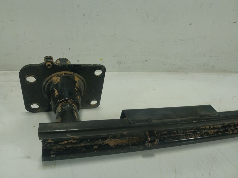 Recambio de refuerzo paragolpes delantero para peugeot 5008 premium referencia OEM IAM   