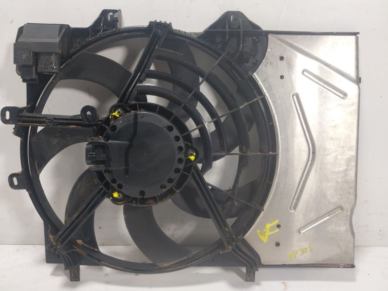 Recambio de electroventilador para opel crossland x / crossland (p17, p2qo) 1.2 (75) referencia OEM IAM  3639678 