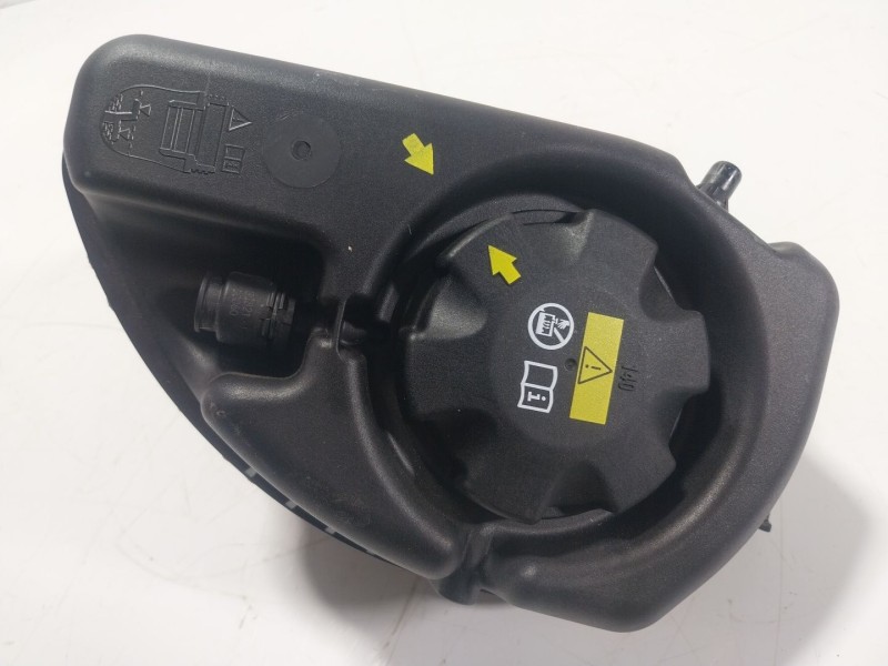 Recambio de deposito expansion para bmw 5 (g30, f90) 540 i xdrive referencia OEM IAM  17139846842 