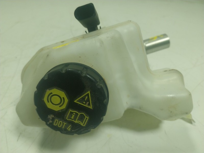 Recambio de bomba freno para seat leon sportstourer (kl8) style referencia OEM IAM 3Q1614019D 02048644P7 