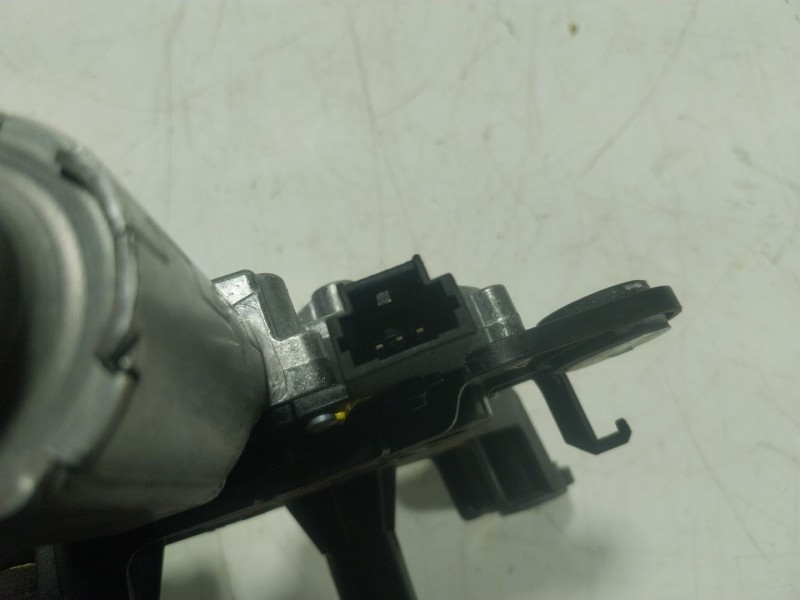 Recambio de motor limpia trasero para opel crossland x / crossland (p17, p2qo) 1.2 (75) referencia OEM IAM  9819899980 