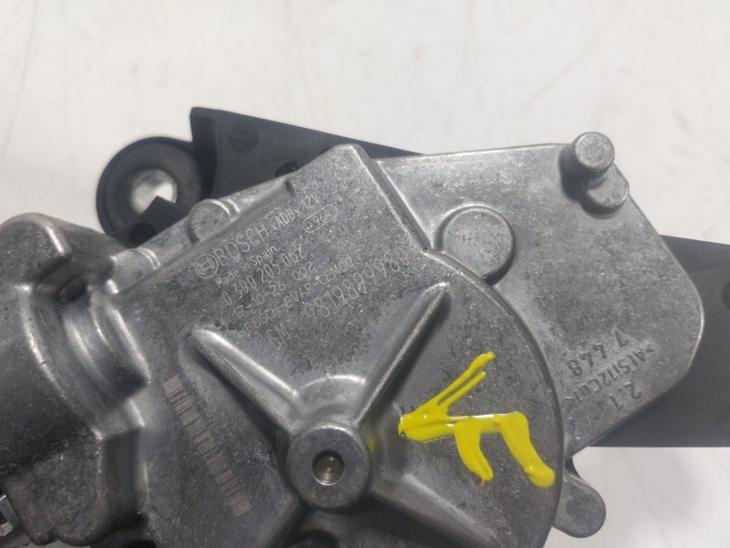 Recambio de motor limpia trasero para opel crossland x / crossland (p17, p2qo) 1.2 (75) referencia OEM IAM  9819899980 