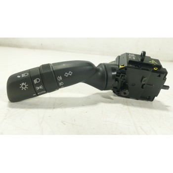 MANDO LUCES 8432933090 3340017J781 