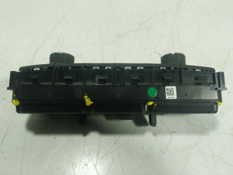 Recambio de mando climatizador para opel crossland x / crossland (p17, p2qo) 1.2 (75) referencia OEM IAM  98114000 