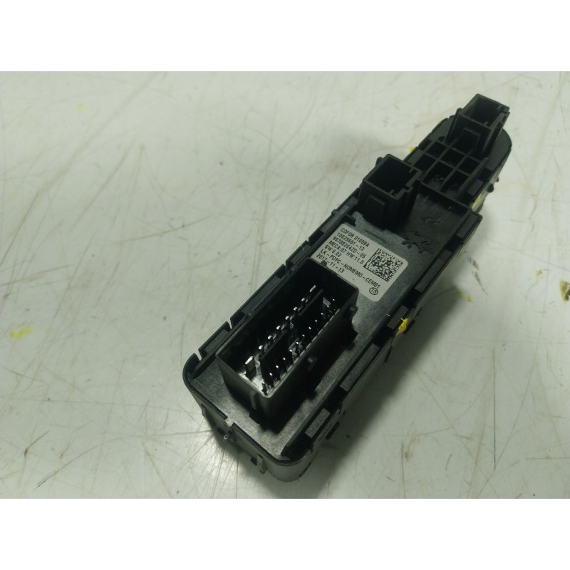 Recambio de mando elevalunas delantero izquierdo para opel crossland x / crossland (p17, p2qo) 1.2 (75) referencia OEM IAM  9678