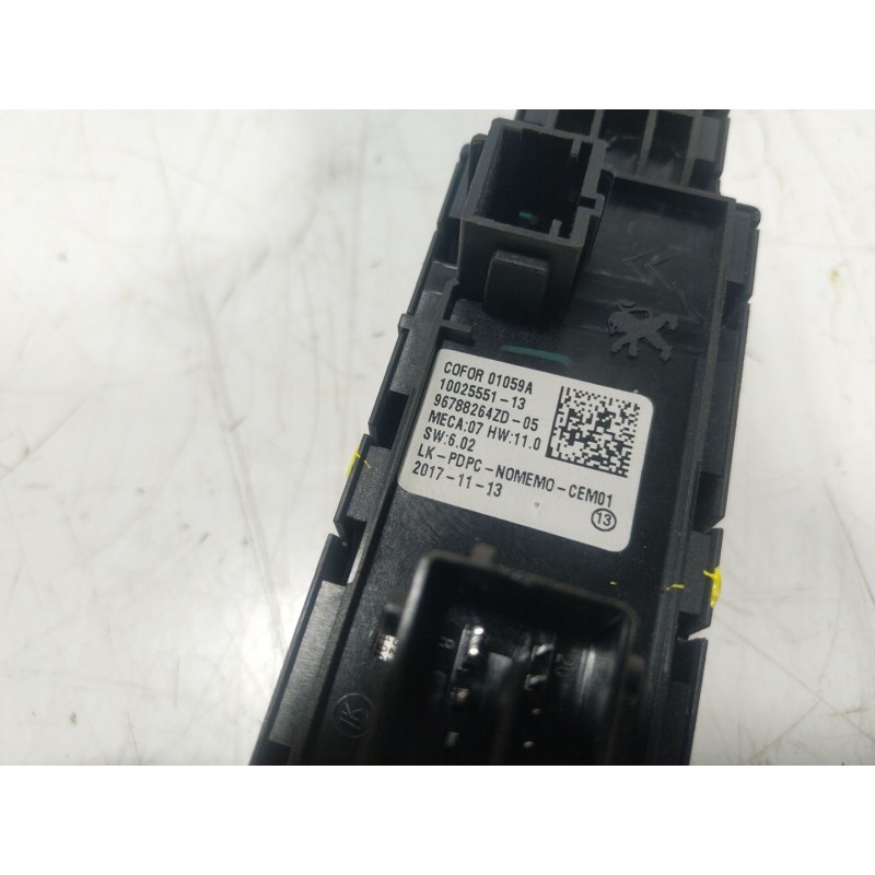 Recambio de mando elevalunas delantero izquierdo para opel crossland x / crossland (p17, p2qo) 1.2 (75) referencia OEM IAM  9678